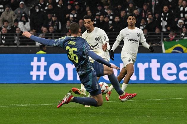 13.03.2025, xjhx, Fussball UEFA Europa League, Eintracht Frankfurt - Ajax Amsterdam v.l. Hugo Ekitike (Eintracht Frankfurt) Torschuetze, erzielt das Tor, Treffer, scores the goal 3:0 (UEFA REGULATIONS PROHIBIT ANY USE OF PHOTOGRAPHS as IMAGE SEQUENCES and or QUASI-VIDEO) Frankfurt am Main