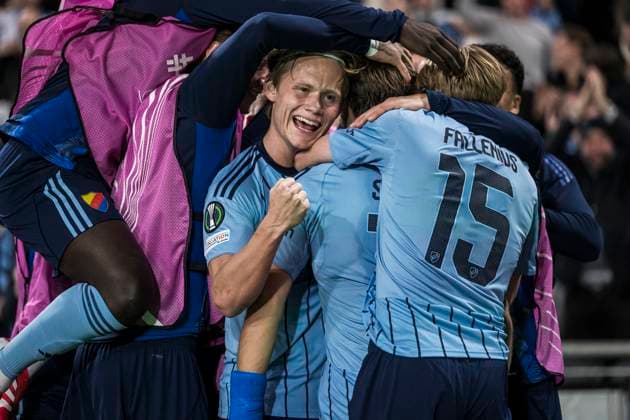 Sport Themen der Woche KW11 Sport Bilder des Tages 250313 Tobias Gulliksen of Djurgarden celebrates after 2-0 during the UEFA Conference League football match between Djurgarden and Pafos on March 13, 2025 in Stockholm. Photo: Emma Wallskog BILDBYRAN COP 320 EW0506 fotboll football soccer fotball uefa conference league conference league djurgarden pafos bbeng paphos jubel *** 250313 Tobias Gulliksen of Djurgarden celebrates after 2 0 during the UEFA Conference League football match between Djurgarden and Pafos on March 13, 2025 in Stockholm Photo Emma Wallskog BILDBYRAN COP 320 EW0506 fotboll football soccer fotball uefa conference league conference league djurgarden pafos bbeng paphos jubel  Copyright: EMMAxWALLSKOG BB250313EW063