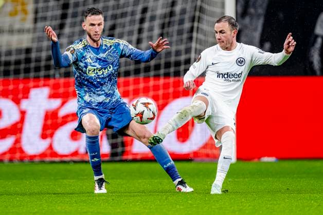 AFC Ajax Amsterdam midfielder Branco van den Boomen, Eintracht Frankfurt midfielder Mario Gotze during the match Eintracht - Ajax at the for the UEFA Europa League - Round of 16 - 2st leg season 2024-2025 in FRANKFURT, Germany on 13 march 2025, (photo by Marcel van Dorst EYE4images DeFodi Images)