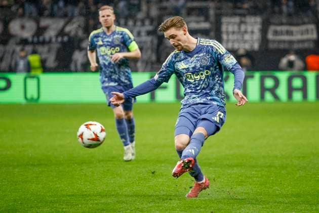 Kenneth Taylor (Ajax Amsterdam, 08) mit einem Pass , Fussball, UEFA Europa League, Achtelfinale, 2024 2025, Eintracht Frankfurt vs. Ajax Amsterdam, 13.03.2025, Frankfurt Stadion, Frankfurt am Main, Deutschland Frankfurt am Main Frankfurt Stadion Hessen Deutschland Copyright: xGrantxHubbsx