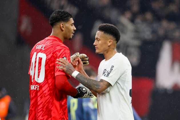 Kaua Santos (Eintracht Frankfurt, 40) und Tuta (Eintracht Frankfurt, 35) nach dem Spiel , Fussball, UEFA Europa League, Achtelfinale, 2024 2025, Eintracht Frankfurt vs. Ajax Amsterdam, 13.03.2025, Frankfurt Stadion, Frankfurt am Main, Deutschland Frankfurt am Main Frankfurt Stadion Hessen Deutschland Copyright: xGrantxHubbsx