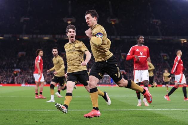 Football - UEFA Champions League - Round of 16 (2nd Leg) - Manchester United, ManU v Real Sociedad 13th March 2025 - UEFA Europa League - Round of 16 (2nd Leg) - Manchester United v Real Sociedad - Mikel Oyarzabal of Real Sociedad celebrates with Aritz Elustondo of Real Sociedad after scoring their 1st goal - Photo: Simon Stacpoole Offside. Manchester UK Copyright: xSimonxStacpoolexOffside