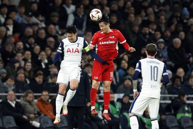 LONDON - (l-r) Heung-Min Son of Tottenham Hotspur FC, Seiya Maikuma of AZ Alkmaar during the UEFA Europa League match between Tottenham Hotspur FC and AZ Alkmaar at the Tottenham Hotspur Stadium on March 13, 2025 in London, England. ANP KOEN VAN WEEL UEFA Europa League 2024 25 Round of 16 Second Leg 2024 25 xVIxANPxSportx xxANPxIVx 522286450 originalFilename: 522286450.jpg