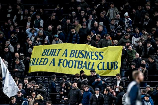 Sport Bilder des Tages Fans of Tottenham Hotspur with a banner against modern football, during the match Tottenham Hotspur - AZ at the Tottenham Hotspur Stadium for the UEFA Europa League - Round of 16 - 2nd Leg season 2024-2025 in LONDON, Great Britain on 13 march 2025, (photo by Stefan Koops EYE4images DeFodi Images)