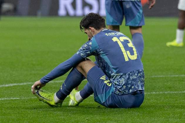 RECORD DATE NOT STATED UEFA Europa League: Eintracht Frankfurt - Ajax Amsterdam, 13.03.2025 Ahmetcan Kaplan (Ajax Amsterdam 13) sitzt am Boden, Eintracht Frankfurt - Ajax Amsterdam, Frankfurt, Deutsche Bank Park, 13.3.2025 Copyright: xBEAUTIFULxSPORTS Gawlikx