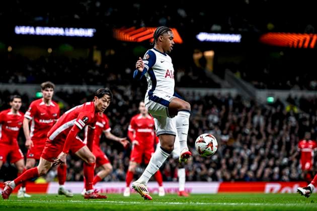 Tottenham Hotspur defender Djed Spence, during the match Tottenham Hotspur - AZ at the Tottenham Hotspur Stadium for the UEFA Europa League - Round of 16 - 2nd Leg season 2024-2025 in LONDON, Great Britain on 13 march 2025, (photo by Stefan Koops EYE4images DeFodi Images)