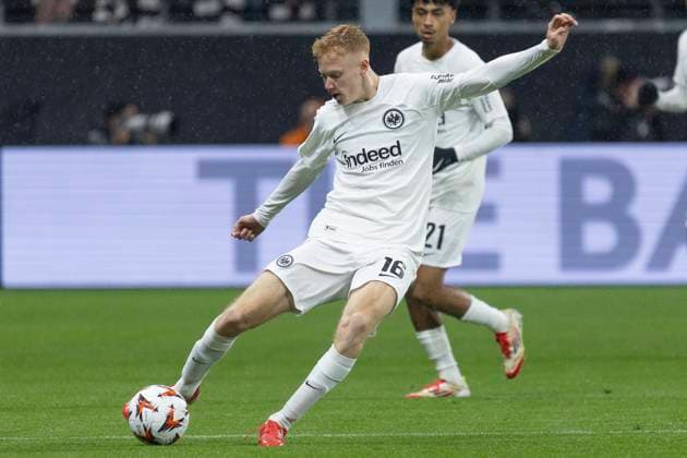RECORD DATE NOT STATED UEFA Europa League: Eintracht Frankfurt - Ajax Amsterdam, 13.03.2025 Hugo Larsson (Eintracht Frankfurt 16) am Ball, Eintracht Frankfurt - Ajax Amsterdam, Frankfurt, Deutsche Bank Park, 13.3.2025 Copyright: xBEAUTIFULxSPORTS Gawlikx