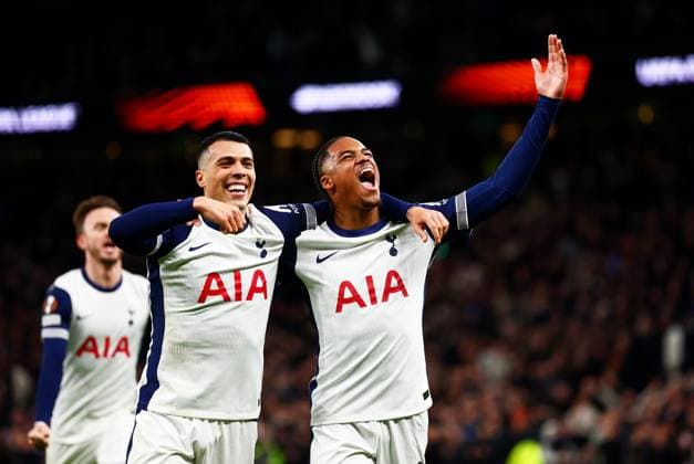 Wilson Odobert of Tottenham Hotspur celebrates scoring a goal after making the score 3-1. Tottenham Hotspur v AZ Alkmaar, UEFA Europa League, Round of 16, Second Leg, Football, Tottenham Hotspur Stadium, London, UK - 13 Mar 2025 EDITORIAL USE ONLY No use with unauthorised audio, video, data, fixture lists, club league logos or live services. Online in-match use limited to 120 images, no video emulation. No use in betting, games or single club league player publications. Copyright: xJamesxMarsh Shutterstockx 15188196bk