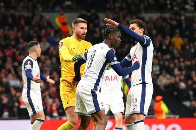 13th March 2025; Tottenham Hotspur Stadium, London, England; UEFA Europa League Last 16 Second Leg Football, Tottenham Hotspur versus AZ Alkmaar; Brennan Johnson and goalkeeper Guglielmo Vicario of Tottenham Hotspur congratulates Yves Bissouma after his goal line block to prevent a goal  ActionPlus12760032 KatiexChan
