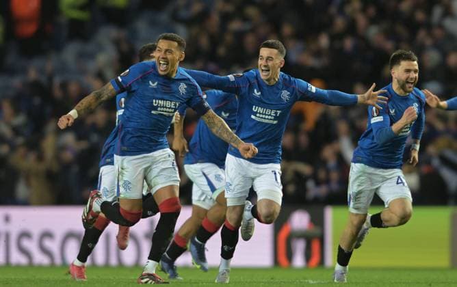 Glasgow, Scotland, 13th March 2025. The Rangers team celebrate after winning the penalty shoot out during the UEFA Europa League match Rangers v Fenerbahce at Ibrox Stadium, Glasgow. Picture credit should read: Neil Hanna Sportimage EDITORIAL USE ONLY. No use with unauthorised audio, video, data, fixture lists, club league logos or live services. Online in-match use limited to 120 images, no video emulation. No use in betting, games or single club league player publications. SPI_020_NH_Rangers_Fenerbahc__e SPI-3743-0020