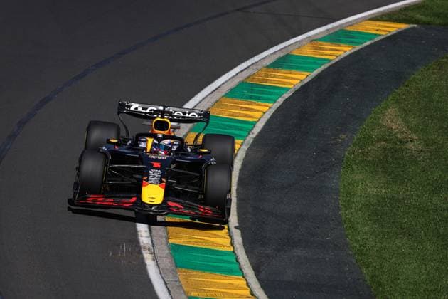 F1 - AUSTRALIAN GRAND PRIX 2025 01 VERSTAPPEN Max (nld), Red Bull Racing RB21, action during the Formula 1 Louis Vuitton Australian Grand Prix 2025, 1st round of the 2025 FIA Formula One World Championship, WM, Weltmeisterschaft from March 14 to 16, 2025 on the Albert Park Grand Prix Circuit, in Melbourne, Australia - MelbourneAustralia  Copyright: xANTONINxVINCENTx