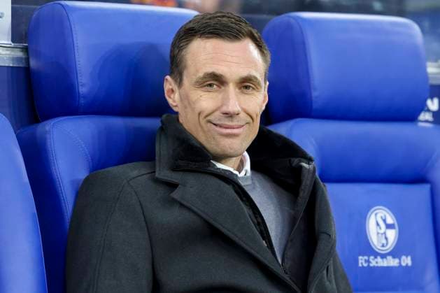 Sportdirektor Marcus Mann (Hannover 96) schaut, 2. Bundesliga, FC Schalke 04 vs Hannover 96, Veltins-Arena am 14. March 2025 in Gelsenkirchen, Deutschland. (Foto von Marco Steinbrenner DeFodi Images) Sportdirektor Marcus Mann (Hannover 96) looks on, 2. Bundesliga, FC Schalke 04 vs Hannover 96, Veltins-Arena, March 14, 2025 in Gelsenkirchen, Germany. (Photo by Marco Steinbrenner DeFodi Images) DFB DFL REGULATIONS PROHIBIT ANY USE OF PHOTOGRAPHS AS IMAGE SEQUENCES AND OR QUASI-VIDEO.