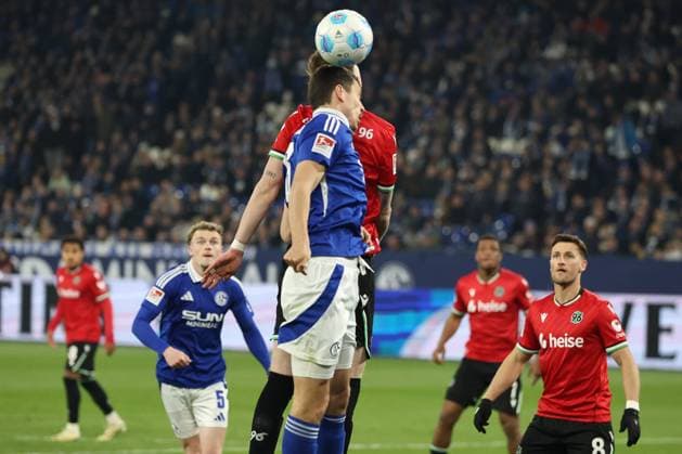 Ron Schallenberg (FC Schalke 04) beim Spiel der 2. BL (Saison 2024 25) FC Schalke 04 - Hannover 96 Copyright: Thomas Pakusch