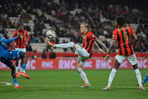 FOOTBALL : OGC Nice vs AJ Auxerre - ligue 1 - 14 3 25 Nice™s defender 26 Melvin Bard during the during the French L1 football match between OGC Nice and AJ Auxerre at Allianz Riviera Stadium of Nice, south France, on March 14, 2025. NICEFrance  Copyright: xfredxDIDES psnewzx