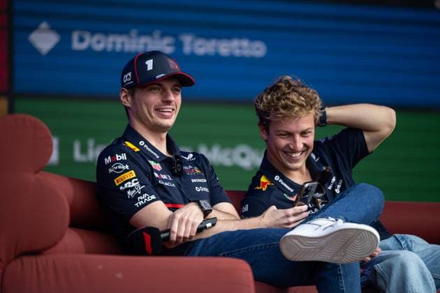Max Verstappen (Oracle Red Bull Racing, 01), Liam Lawson (Oracle Red Bull Racing, 30) beim Lakeside Fan Forum auf der Buehne, AUS, Formel 1 Weltmeisterschaft, Luis Vuitton Grand Prix von Australien, Albert Park Circuit Melbourne, Qualifying Day, Saison 2025, 15.03.2025 AUS, Formel 1 Weltmeisterschaft, Luis Vuitton Grand Prix von Australien, Albert Park Circuit Melbourne, Qualifying Day, Saison 2025, 15.03.2025 Melbourne Copyright: xEibner-Pressefoto Memmlerx EP_MMR