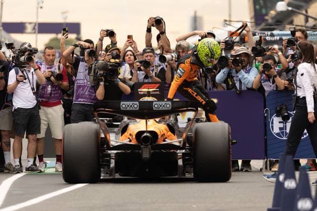 15.03.2025, Albert Park Circuit, Melbourne, FORMULA 1 LOUIS VUITTON AUSTRALIAN GRAND PRIX 2025 ,im Bild Poleposition für Lando Norris (GBR), McLaren F1 Team (Photo by Hasan Bratic DeFodi Images)