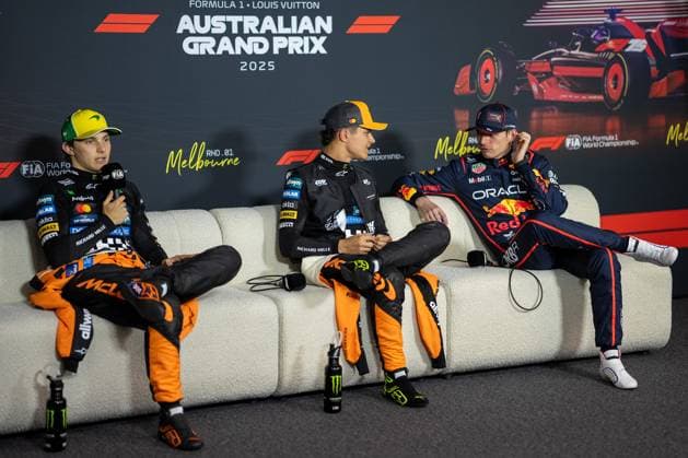 FORMULA 1 AUSTRALIAN GRAND PRIX 2025 OSCAR PIASTRI (AUS) of McLaren Racing 81 , LANDO NORRIS (GBR) of McLaren Racing 4 and MAX VERSTAPPEN (NED) of Oracle Red Bull Racing 1 during the FORMULA 1 LOUIS VUITTON AUSTRALIAN GRAND PRIX 2025 at Albert Park Circuit, Melbourne, Australia on 15 March 2025 Credit: Antoine Lapeyre Every Second Media Editorial use only. All images are copyright Every Second Media Limited. No images may be reproduced without prior permission. Copyright: xIMAGO EveryxSecondxMediax ESM-1368-0042 AntoinexLapeyrex xEveryxSecondxMediax