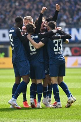 Paderborn, Home Deluxe Arena, 15.03.25, GER, Herren, 2.Bundesliga, Saison 2024-2025, SC Paderborn 07 - 1.FC Kaiserslautern Bild: Aaron ZEHNTER (Paderborn) jubelt nach seinem Tor zum 1:0 Only for editorial use! DFL regulations prohibit any use of photographs as image sequences and or quasi-video. NRW Deutschland