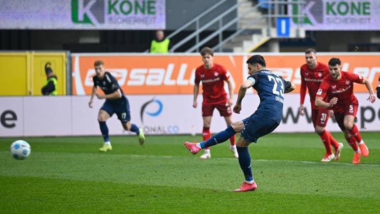 Paderborn, Home Deluxe Arena, 15.03.25, GER, Herren, 2.Bundesliga, Saison 2024-2025, SC Paderborn 07 - 1.FC Kaiserslautern Bild: Raphael OBERMAIR (Paderborn) macht das Tor zum 2:0 Only for editorial use! DFL regulations prohibit any use of photographs as image sequences and or quasi-video. NRW Deutschland