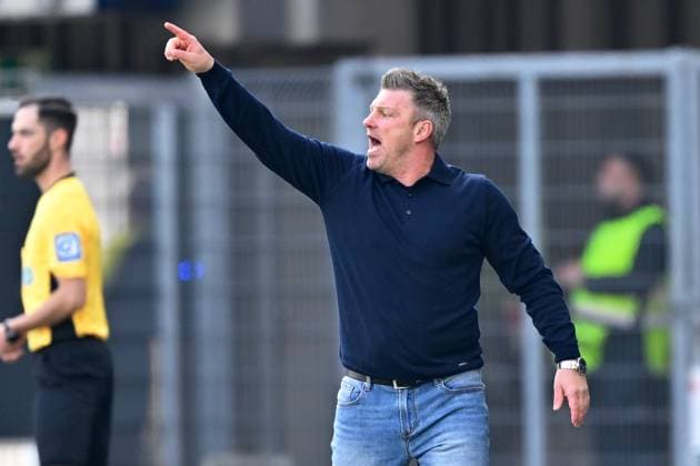 Paderborn, Home Deluxe Arena, 15.03.25, GER, Herren, 2.Bundesliga, Saison 2024-2025, SC Paderborn 07 - 1.FC Kaiserslautern Bild: Trainer Lukas KWASNIOK (Paderborn) Only for editorial use! DFL regulations prohibit any use of photographs as image sequences and or quasi-video. NRW Deutschland