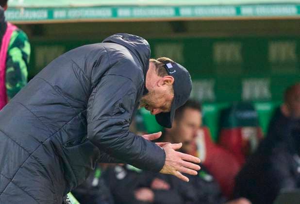 Ralph Hasenhüttl, WOB coach, Trainer sad in the match FC AUGSBURG - VFL WOLFSBURG on Mar 15, 2025 in Augsburg, Germany. Season 2024 2025, 1.Bundesliga, FCA, matchday 26, 26.Spieltag