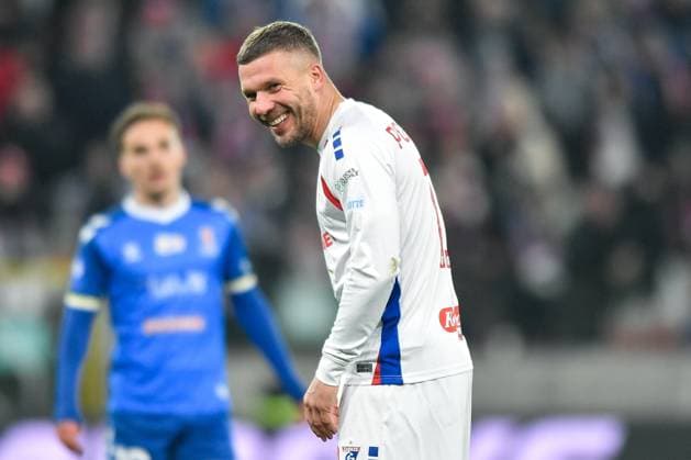 Sport Themen der Woche KW11 Sport Bilder des Tages 2025.03.15 Zabrze pilka nozna PKO Ekstraklasa sezon 2024 2025 Gornik Zabrze - Motor Lublin N z Lukas Podolski Foto Lukasz Laskowski PressFocus 2025.03.15 Zabrze Football - Polish PKO Ekstraklasa season 2024 2025 Gornik Zabrze - Motor Lublin Lukas Podolski Credit: Lukasz Laskowski PressFocus NEWSPIX.PL --- newspix.pl POLAND OUT! 