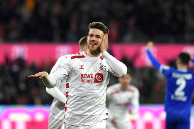 Jan Thielmann (1. FC Koeln) Torjubel, jubelt nach seinem Treffer zum 1:0, DJ-Jubel waehrend des Spiels der 2. Bundesliga zwischen 1. FC Köln und SV Darmstadt 98 im RheinEnergieStadion am 15. March 2025 in Köln, Deutschland. (Foto von Ralf Treese DeFodi Images) +++ Jan Thielmann (1. FC Koeln) celebrates after scoring his team™s first goal during the 2. Bundesliga match between 1. FC Köln and SV Darmstadt 98 at RheinEnergieStadion on March 15, 2025 in Cologne, Germany. (Photo by Ralf Treese DeFodi Images) DFB DFL REGULATIONS PROHIBIT ANY USE OF PHOTOGRAPHS AS IMAGE SEQUENCES AND OR QUASI-VIDEO. (Photo by Ralf Treese DeFodi Images)