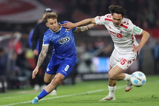 Luca Marseiler (SV Darmstadt 98) und Max Finkgraefe (1. FC Koeln) im Zweikampf waehrend des Spiels der 2. Bundesliga zwischen 1. FC Köln und SV Darmstadt 98 im RheinEnergieStadion am 15. March 2025 in Köln, Deutschland. (Foto von Oliver Kaelke DeFodi Images) +++ Luca Marseiler (SV Darmstadt 98) und Max Finkgraefe (1. FC Koeln) battle for the ball during the 2. Bundesliga match between 1. FC Köln and SV Darmstadt 98 at RheinEnergieStadion on March 15, 2025 in Cologne, Germany. (Photo by Oliver Kaelke DeFodi Images) DFB DFL REGULATIONS PROHIBIT ANY USE OF PHOTOGRAPHS AS IMAGE SEQUENCES AND OR QUASI-VIDEO. (Photo by Oliver Kaelke DeFodi Images)