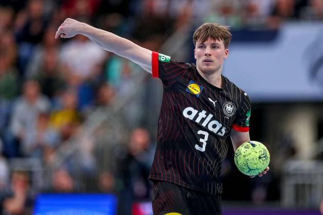 15.03.2025, Handball Ländespiel, EM-Qualifikation, Deutschland - Österreich, ZAG Arena Hannover: Nils Lichtlein (GER 3) gestikulierend Niedersachsen Deutschland *** 15 03 2025, International handball match, European Championship qualification, Germany Austria, ZAG Arena Hannover Nils Lichtlein GER 3 gesticulating Lower Saxony Germany