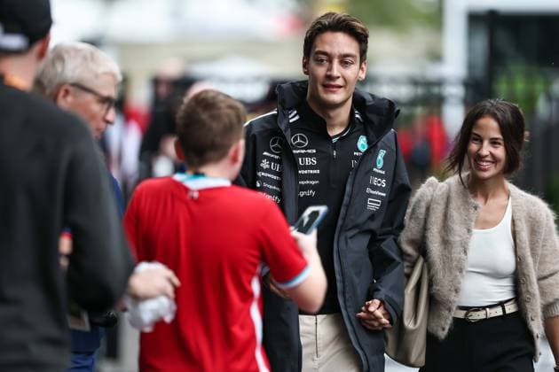 F1 Grand Prix Of Australia: Race George Russell of Great Britain and the Mercedes-AMG PETRONAS F1 Team and his girlfriend Carmen Montero Mundt are present during the race ahead of the F1 Grand Prix of Australia at Albert Park Circuit in Melbourne, Australia, on March 15, 2025. Melbourne Australia  Copyright: xPaddockerx originalFilename:paddocker-f1grandp250316_npXkl.jpg
