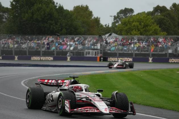 FORMULA 1 LOUIS VUITTON AUSTRALIAN GRAND PRIX 2025 16.03.2025, Albert Park Circuit, Melbourne, FORMULA 1 LOUIS VUITTON AUSTRALIAN GRAND PRIX 2025 ,im Bild Esteban Ocon (FRA), MoneyGram Haas F1 Team, Oliver Bearman (GBR)