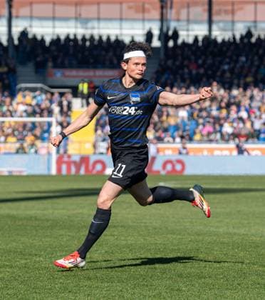 Fussball, Herren, Saison 2024 2025, 2. Bundesliga (26. Spieltag), Eintracht Braunschweig - Hertha BSC, Fabian Reese (Hertha BSC), Jubel nach Tor zum 0:1, 16.03. 2025,