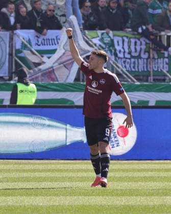 16.03.2025 - Fussball - Saison 2024 2025 - 2. Fussball - Bundesliga - 26. Spieltag: 1. FC Nürnberg FCN ( Club ) - SpVgg Greuther Fürth ( Kleeblatt ) Derby Frankenderby - Sportfoto Zink DaMa - xdaxmax - DFL regulations prohibit any use of photographs as image sequences and or quasi-video - only for editorial use - Jubel Freude Torjubel nach Tor zum 1:0 - Stefanos Tzimas (9, 1. FC Nürnberg FCN ) jubelt freut sich - Torschütze: Julian Justvan (10, 1. FC Nürnberg FCN )