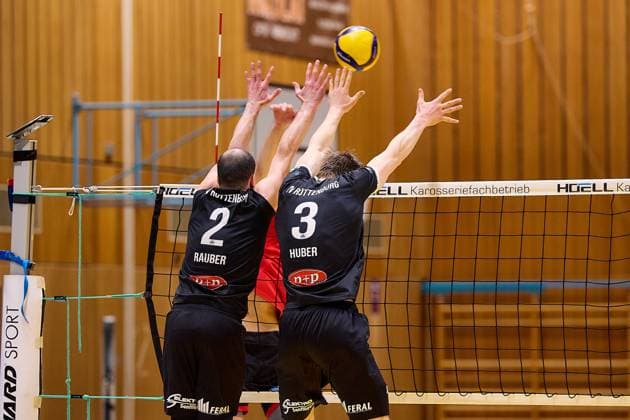 Doppelblock von Moritz Rauber (TV Rottenburg, 02) und Jan Huber (TV Rottenburg, 03) gegen den Angriff von Marius Buechi (TUS Kriftel, 16) GER, TuS Kriftel gegen TV Rottenburg,Volleyball, 2. Bundesliga, 19. Spieltag, Spielzeit 2024 2025, 15.03.25. GER, TuS Kriftel gegen TV Rottenburg,Volleyball, 2. Bundesliga, 19. Spieltag, Spielzeit 2024 2025, 15.03.25. Kriftel Copyright: xEibner-Pressefoto GeraldxOelze-dexStoppanyx EP-ODS