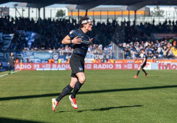 Fußball, 2. BL, Eintracht Braunschweig - Hertha BSC Fussball, Herren, Saison 2024 2025, 2. Bundesliga (26. Spieltag), Eintracht Braunschweig - Hertha BSC, Fabian Reese (Hertha BSC), Jubel nach Tor zum 0:1, 16.03. 2025,