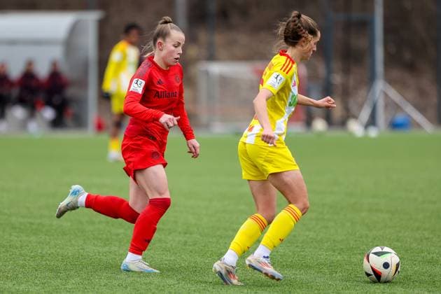 Celine Frank (1. FC Union Berlin, 06) mit Ball mit Laura Gloning (FC Bayern Muenchen II U20, 27), GER, FC Bayern Muenchen II vs. 1. FC Union Berlin, Fussball, 2. Frauen-Bundesliga, 18. Spieltag, Saison 2024 2025, 16.03.2025, GER, FC Bayern Muenchen II vs. 1. FC Union Berlin, Fussball, 2. Frauen-Bundesliga, 18. Spieltag, Saison 2024 2025, 16.03.2025 Muenchen Copyright: xEibner-Pressefoto JennixMaulx EP_JML