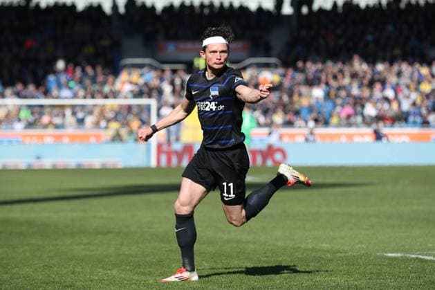 Sport Bilder des Tages 16.03.2025, xtgx, Fussball 2. Bundesliga, Eintracht Braunschweig - Hertha BSC Berlin emspor, v.l. Fabian Reese (Hertha, 11) Jubel, Torjubel, jubelt ueber das Tor, celebrate the goal, celebration (DFL DFB REGULATIONS PROHIBIT ANY USE OF PHOTOGRAPHS as IMAGE SEQUENCES and or QUASI-VIDEO) Braunschweig *** 16 03 2025, xtgx, Fußball 2 Bundesliga, Eintracht Braunschweig Hertha BSC Berlin emspor, v l Fabian Reese Hertha, 11 Jubel, Torjubel, jubelt ueber das Tor, celebrate the goal, celebration DFL DFB REGULATIONS PROHIBIT ANY USE OF PHOTOGRAPHS as IMAGE SEQUENCES and or QUASI VIDEO Braunschweig