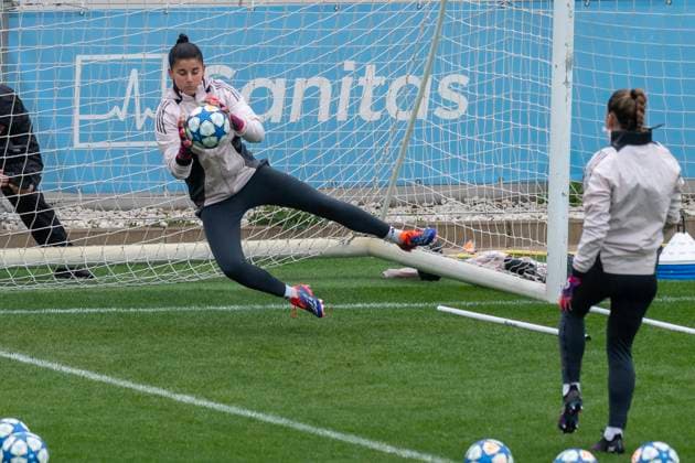 March 17, 2025, Valdebebas, Madrid, Spain: LAIA LoPEZ DE LA MORENA - REAL MADRID players training before the Womans Champions League match at the Ciudad Deportiva de Valdebebas on march 17, 2025 in Madrid, Spain. Valdebebas Spain - ZUMAc312 20250317_zsp_c312_018 Copyright: xOscarxManuelxSanchezx