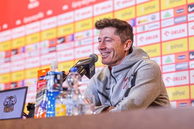 Sport Themen der Woche KW12 Sport Bilder des Tages 17.03.2025 WARSZAWA, STADION PGE NARODOWY PILKA NOZNA (FOOTBALL) - POLISH NATIONAL FOOTBALL TEAM TRAINING GROUP - press conference, PK, Pressekonferenz AND TRAINING OF THE POLISH national team, Nationalteam ZGRUPOWANIE REPREZENTACJI POLSKI KONFERENCJA PRASOWA I TRENING REPREZENTACJI POLSKI NZ ROBERT LEWANDOWSKI FOTO LUKASZ GROCHALA CYFRASPORT NEWSPIX.PL --- Newspix.pl  20250317CSLG0010