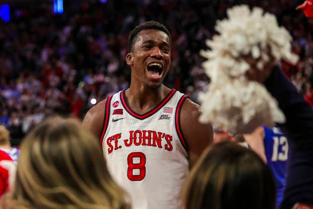 March 15, 2025, New York City, New York, USA: St. John s Red Storm center VINCE IWUCHUKWU (8) reacts to the impending win during the Big East Conference tournament championship game between St. John s Red Storm and Creighton Bluejays held at Madison Square Garden in New York, NY. New York City USA - ZUMAr225 20250315_zsp_r225_052 Copyright: xScottxRausenbergerx
