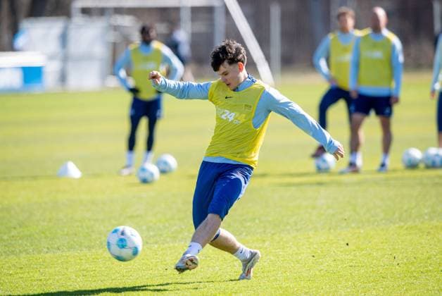 Fussball, Herren, Saison 2024 25, 2. Bundesliga, Hertha BSC, Training, Julius Gottschalk (Hertha BSC), 18.03. 2025,