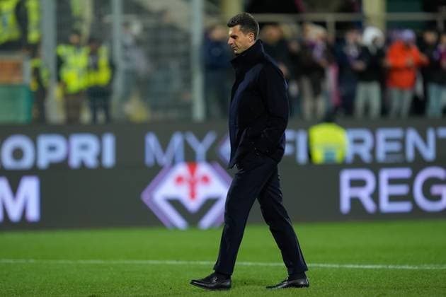 ACF Fiorentina v Juventus FC - Serie Enilive Thiago Motta head coach of Juventus FC leaves the pitch dejected at the end of the Serie A Enilive match between ACF Fiorentina and Juventus FC at Stadio Artemio Franchi on March 16, 2025 in Florence, Italy. Florence Stadio Artemio Franchi Florence Italy Copyright: xGiuseppexMaffiax SerieA_Fiorentina-Juventus_160325_BRU0237