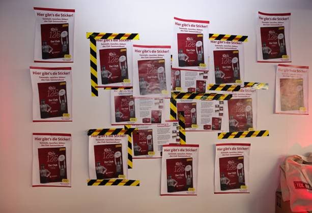18.03.2025 - Fussball - 1. FC Nürnberg FCN ( Club ) - Kick-Off-Veranstaltung zum Jubiläum 125 Jahre 1. FC Nürnberg - Sportfoto Zink DaMa - xdaxmax - Symbolbild Symbolfoto Feature Impression - FCN-Panini Panini Panini-Album Ball Panini-Bilder Aufkleber - Werbung