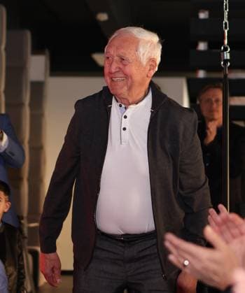 18.03.2025 - Fussball - 1. FC Nürnberg FCN ( Club ) - Kick-Off-Veranstaltung zum Jubiläum 125 Jahre 1. FC Nürnberg - Sportfoto Zink DaMa - xdaxmax - Heini Müller ( ehem. FCN - Meisterspieler Meister von 1961 ) lacht freut sich Freude