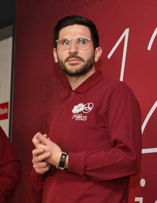 18.03.2025 - Fussball - 1. FC Nürnberg FCN ( Club ) - Kick-Off-Veranstaltung zum Jubiläum 125 Jahre 1. FC Nürnberg - Sportfoto Zink DaMa - xdaxmax - Luca Hocker ( Merchandising 1. FC Nürnberg FCN ) spricht zu Gästen