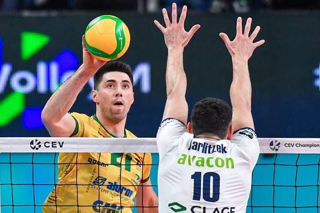2025.03.18 Sosnowiec Siatkowka Mezczyzn CEV Liga Mistrzow Sezon 2024 2025 Warta Zawiercie - SVG Luneburg N z Karol Butryn Foto Marcin Bulanda PressFocus 2025.03.18 Sosnowiec Volleyball Men CEV Champions League Season 2024 2025 Warta Zawiercie - SVG Luneburg Karol Butryn Credit: Marcin Bulanda PressFocus NEWSPIX.PL --- newspix.pl 