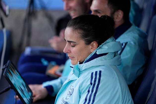 March 18, 2025, Valdebebas, Madrid, SPAIN: Renee Slegers, head coach of Arsenal, during the UEFA Womenâ€⠢s Champions League Quarter Final first leg, football match played between Real Madrid CF and Arsenal FC at Alfredo Di Stefano stadium on March 18, 2025, in Valdebebas, Madrid, Spain. Valdebebas SPAIN - ZUMAa181 20250318_zaa_a181_038 Copyright: xOscarxJ.xBarrosox