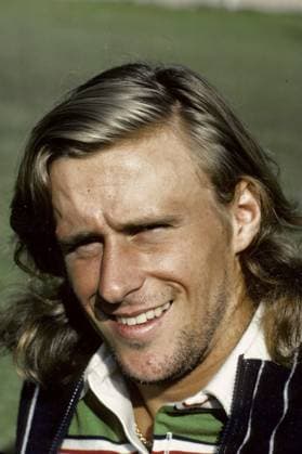 Björn Borg. Ehemaliger Tennisspieler Nr. 1 der Welt, geboren am 6. Juni 1956. Er war der erste Mann in der Open Ära, der 11 Grand Slam Titel im Einzel gewann, davon sechs bei den French Open und fünf in Folge in Wimbledon. 1979. Kristoffersson Bjorn Borg. Former world no 1 tennis player born june 6 1956. He became the first man in the Open era to win 11 Grand Slam singles titles with six at the French open and five consecutively wins at Wimbledon. 1979. Kristoffersson Copyright: imageBROKER Sjoberg ibljsj12883284.jpg Bitte beachten Sie die gesetzlichen Bestimmungen des deutschen Urheberrechtes hinsichtlich der Namensnennung des Fotografen im direkten Umfeld der Veröffentlichung Björn Borg. Ehemaliger Tennisspieler Nr. 1 der Welt, geboren am 6. Juni 1956. Er war der erste Mann in der Open Ära, der imago images 0807154207