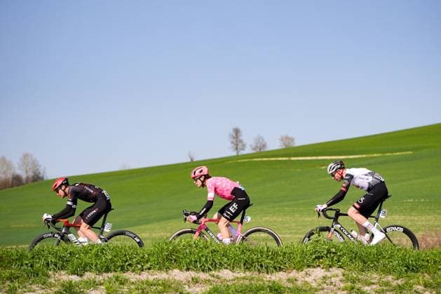 The pack rides during the men s elite race of the Milano-Torino one day cycling race (174km) from Rho to Torino (Superga) - North West Italy- Wednesday, March 19, 2025. - cycling .  Copyright: xMarcoxAlpozzi LaPressex
