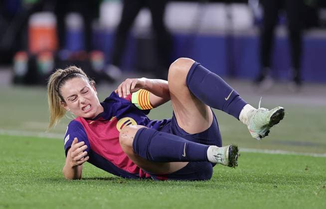 Alexia Putellas FC Barcelona, Barca Fussball, Frauen, Saison 2024 2025, UWCL Viertelfinale, Hinspiel, Volkswagen Arena , VfL Wolfsburg gegen FC Barcelona, 1-4 DFL REGULATIONS PROHIBIT ANY USE OF PHOTOGRAPHS AS IMAGE SEQUENCES AND OR QUASI-VIDEO.